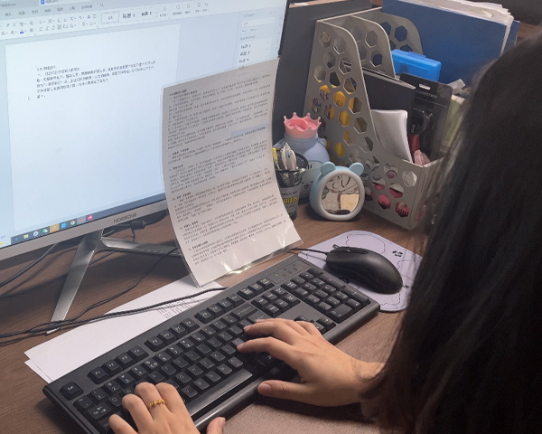 指尖跃动，展现速度与激情！...